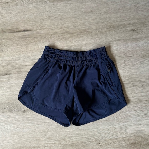 Lululemon high rise track that shorts - Picture 1 of 4